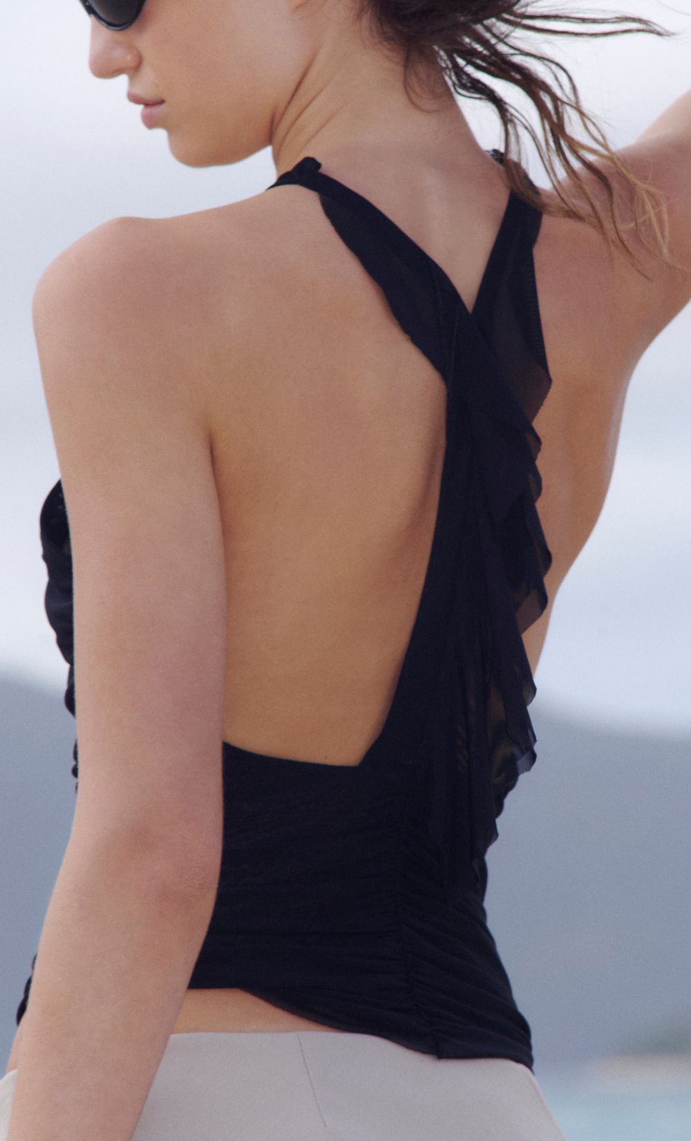 WINNIE FRILL TOP - BLACK