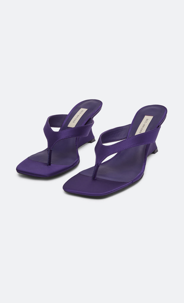 SCARLET THONG WEDGE - DEEP VIOLET