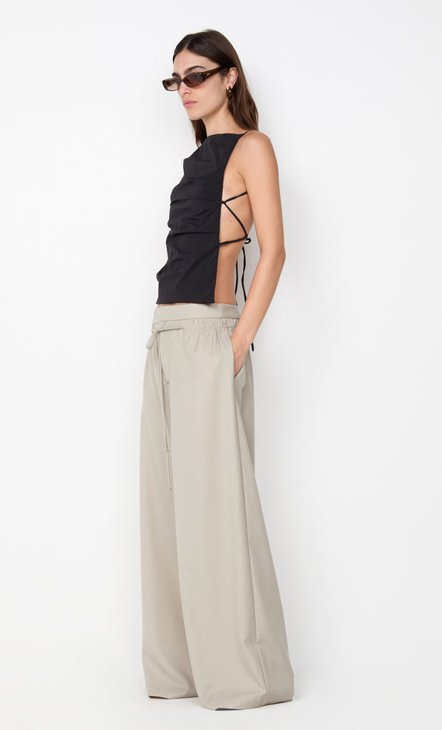 ALLIRA TIE TOP - BLACK