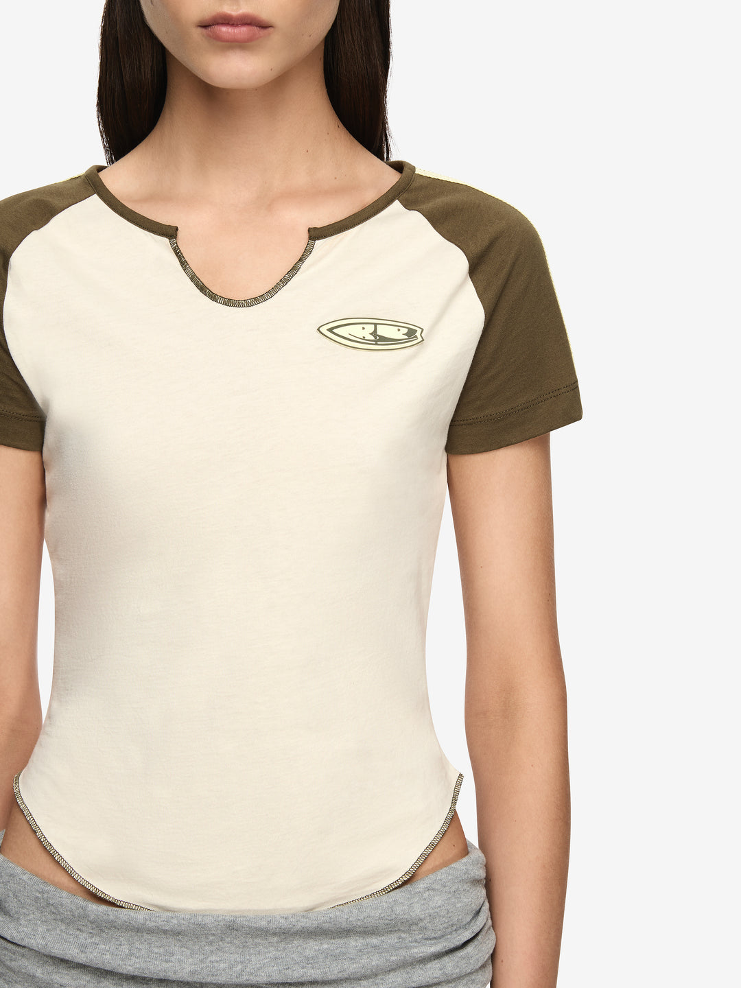 SURF BREAK TEE - CREAM/KHAKI