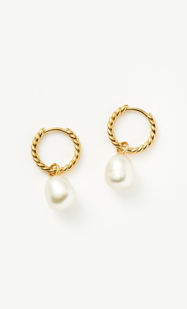 PEARL DROP EARRINGS - GOLD