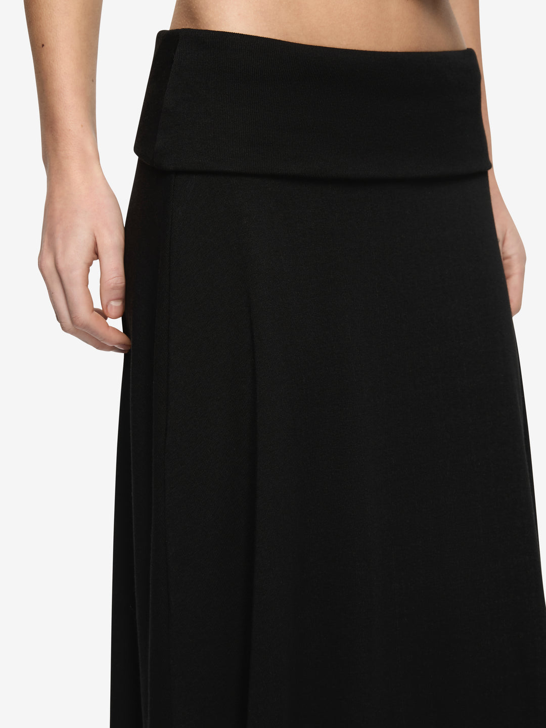 XENNA MAXI SKIRT - BLACK