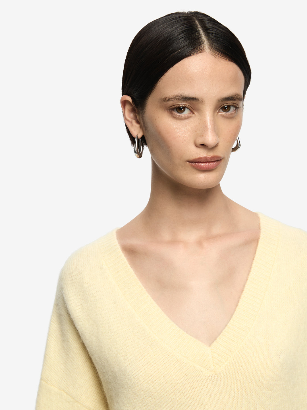 CAMPBELL V CROPPED JUMPER - BUTTER