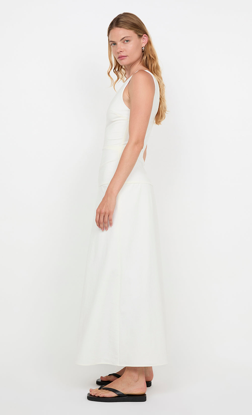 ABIGAIL TUCK MAXI DRESS - WHITE
