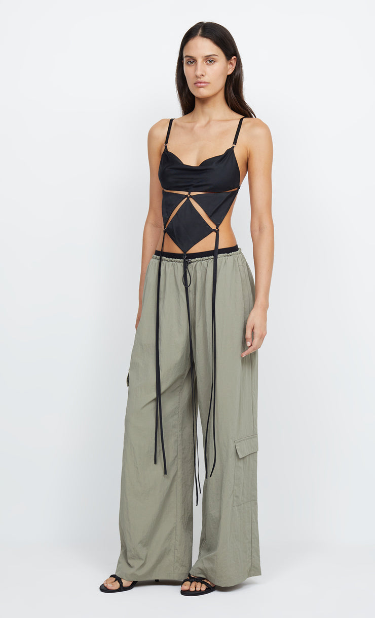 DIAMOND DAYS STRAP CROPPED TOP - BLACK